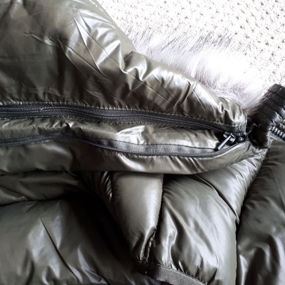 GAP Primaloft Super Warm Down Vest - Picture 8 of 10